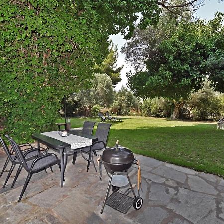 Ares Garden House - Nea Moudania Halkidiki Guest House Bagian luar foto