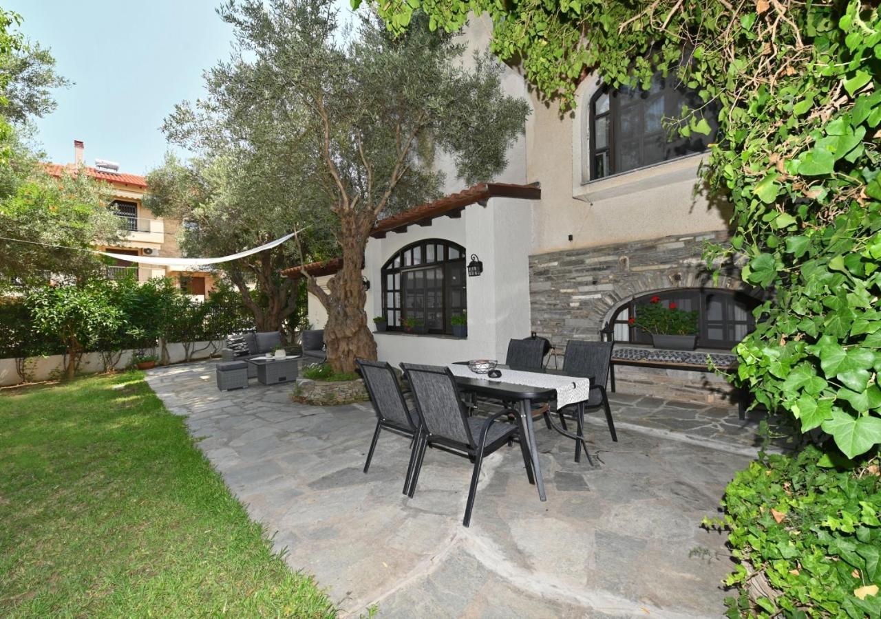 Ares Garden House - Nea Moudania Halkidiki Guest House Bagian luar foto