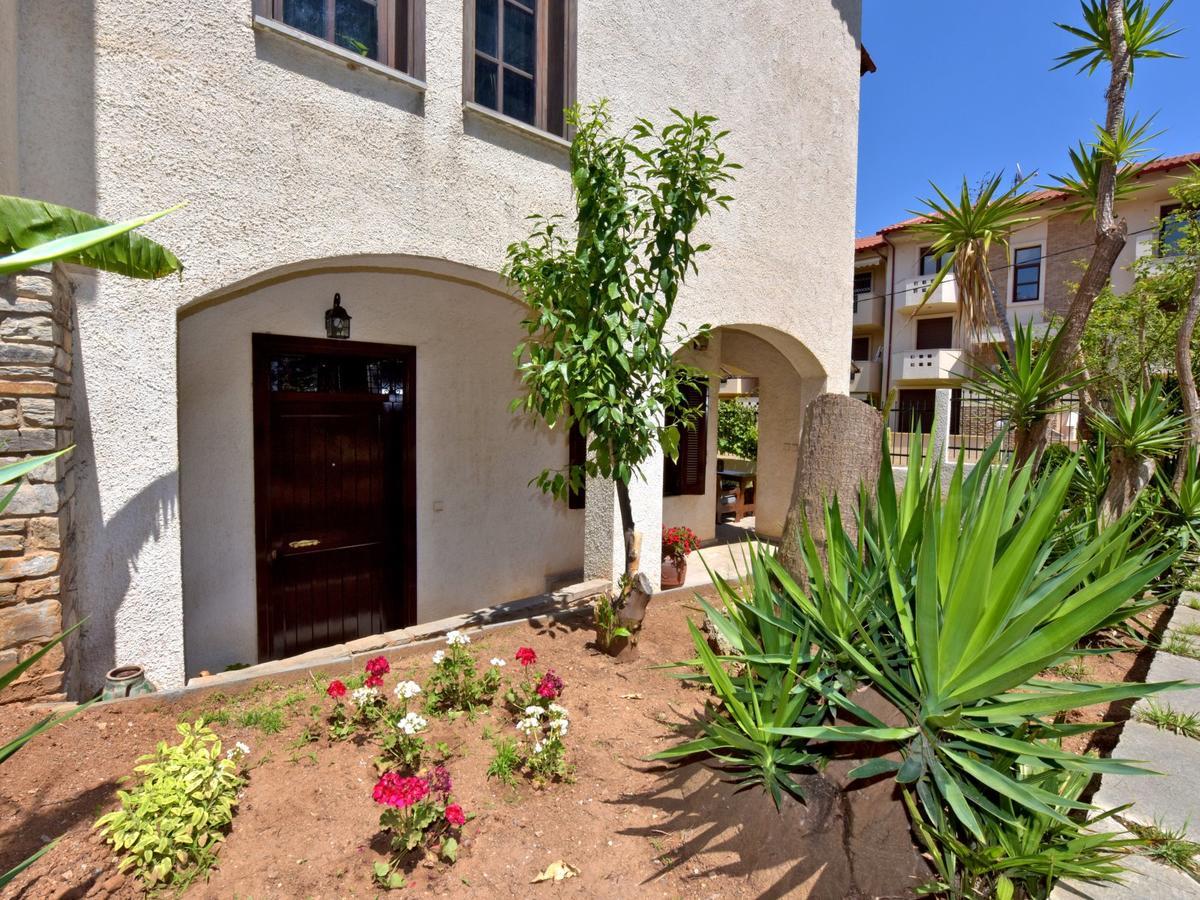 Ares Garden House - Nea Moudania Halkidiki Guest House Bagian luar foto