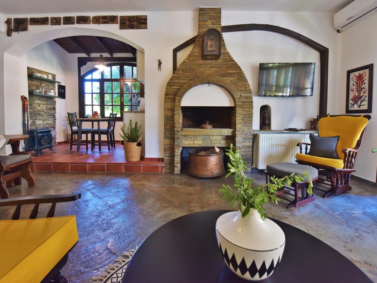 Ares Garden House - Nea Moudania Halkidiki Guest House Bagian luar foto
